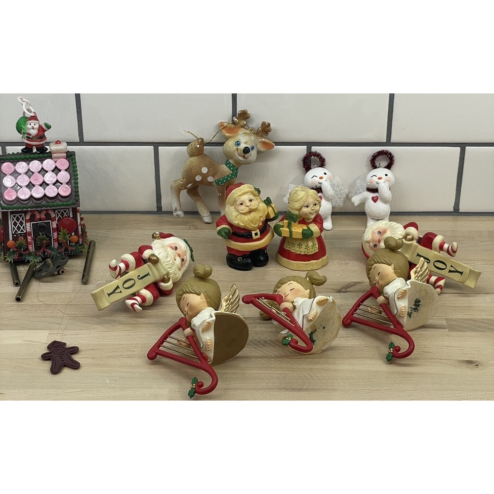 VINTAGE MIXED CHRISTMAS ORNAMENTS LOT OF 11 DECOR Hong Kong Wind Chime Hooks +